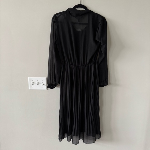 NWT! Banana Republic Elegant Black Chiffon Dress with Neck Tie and Pleated Skirt - Picture 2 of 6